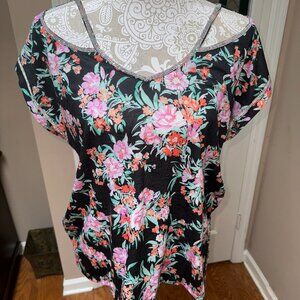 Women's top  sequined neckline